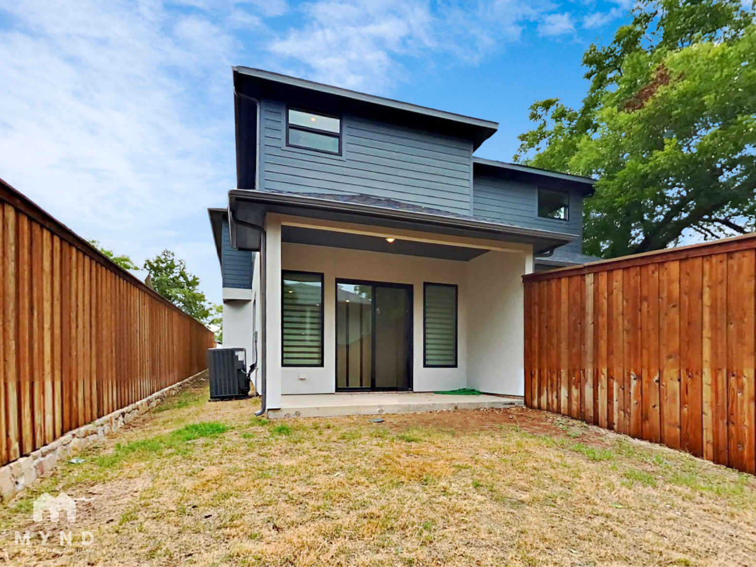 Building Photo - 2345 Vagas St