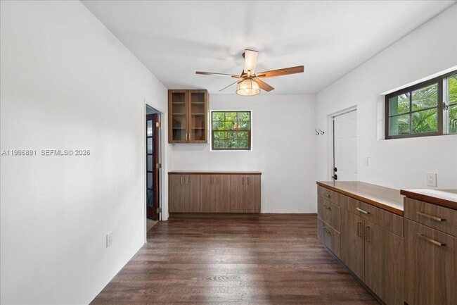 Building Photo - 3490 William Ave