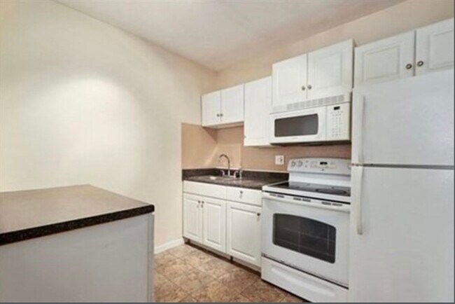 Primary Photo - 116 Spring St