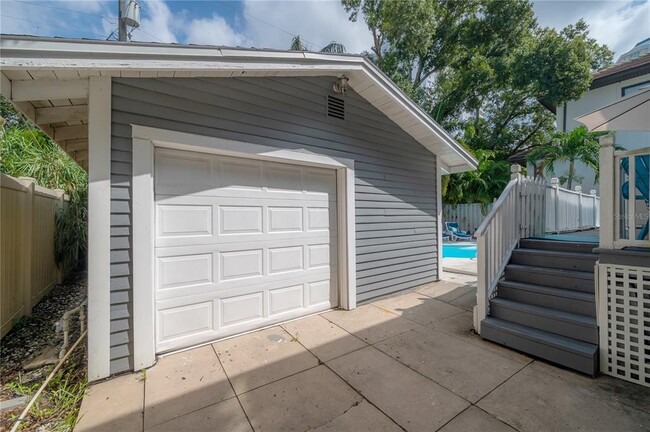 Building Photo - 2921 W El Prado Blvd