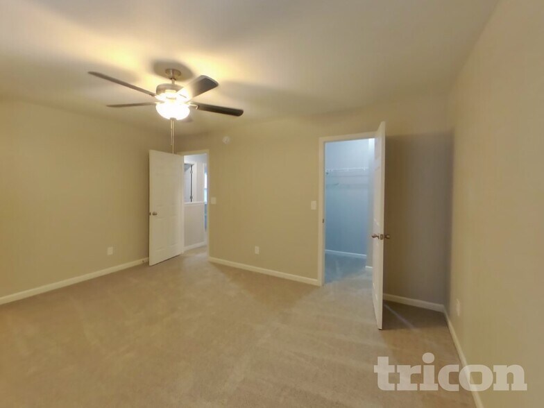 Building Photo - 321 Lingonberry Dr