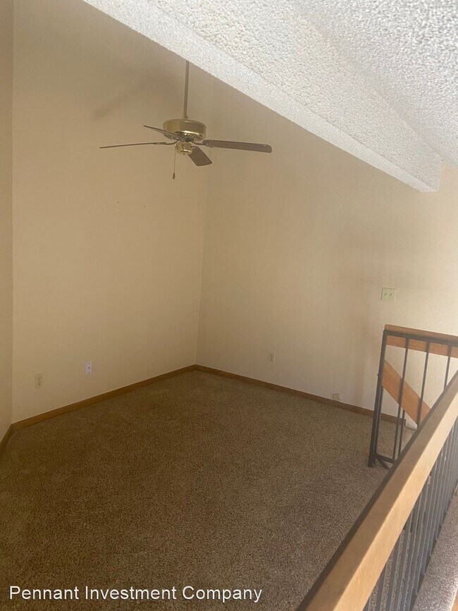 Building Photo - 2 br, 2 bath House - 5914 Gunbarrel Ave #E