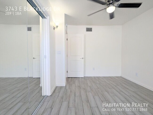 Building Photo - 3743 E Blacklidge Dr