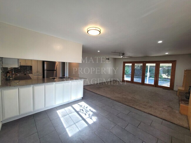Building Photo - Zero Deposit