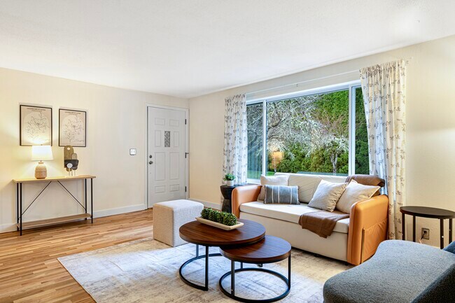 Building Photo - 11641 204th Ave NE