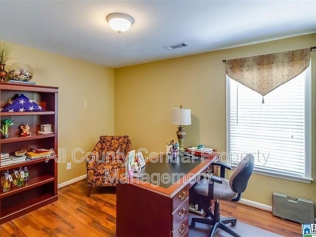 Building Photo - 8038 Mary Alice Way