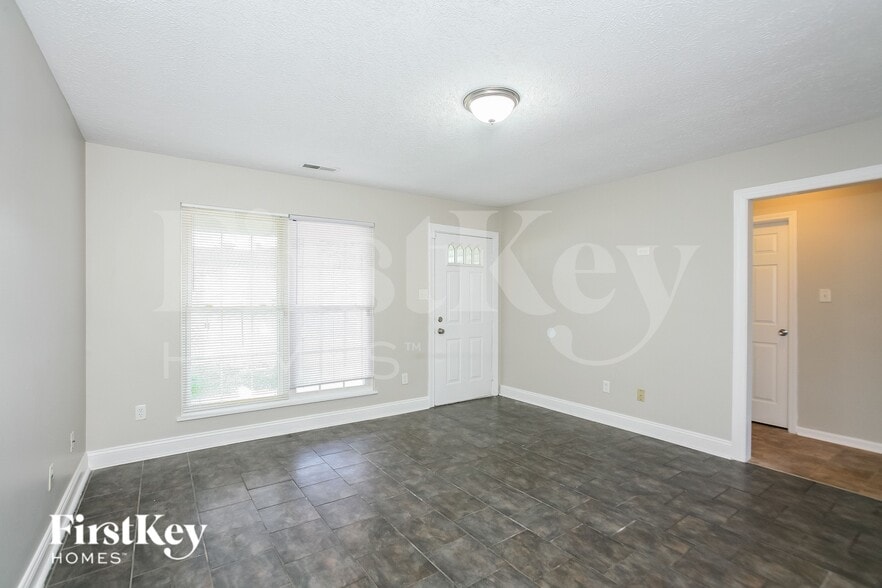 Building Photo - 7750 Cross Willow Blvd