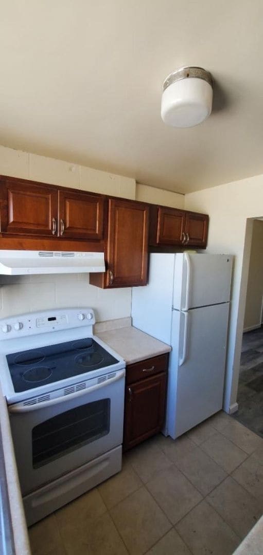 Building Photo - Hidden Gem Location ... Secured 1 bedroom!