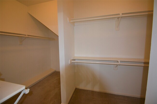 Building Photo - 15307 Amesbury Ln