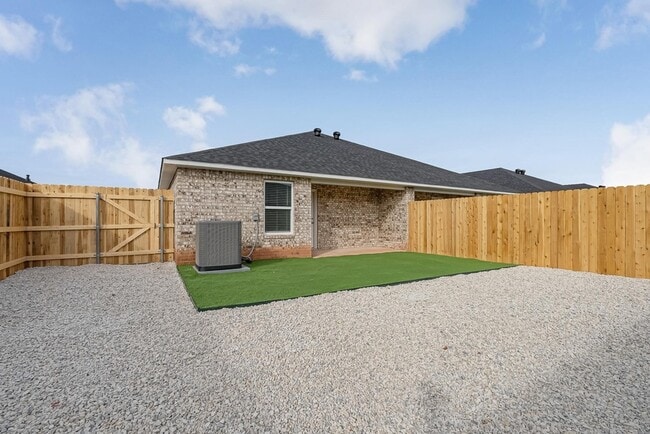 Building Photo - 2649 Baron Ave
