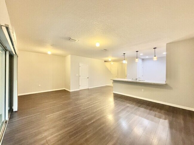 Building Photo - 9826 Hound Chase Dr