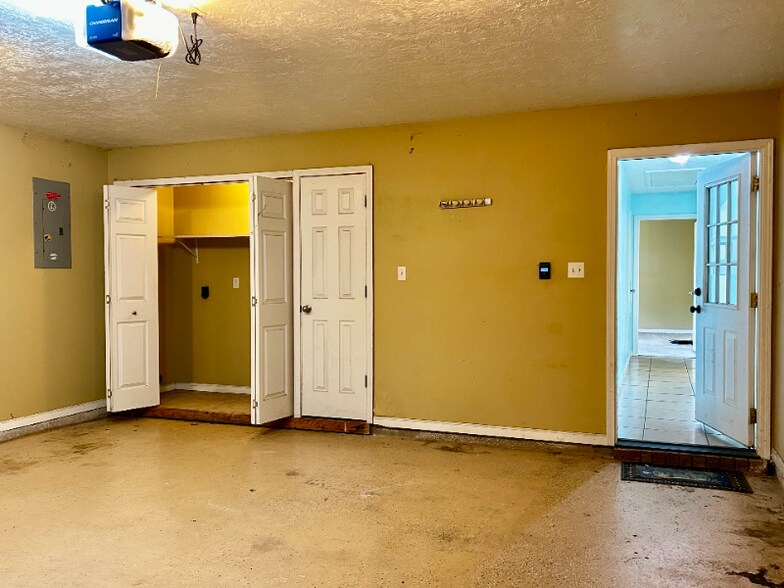 Building Photo - 311 Butler Rd