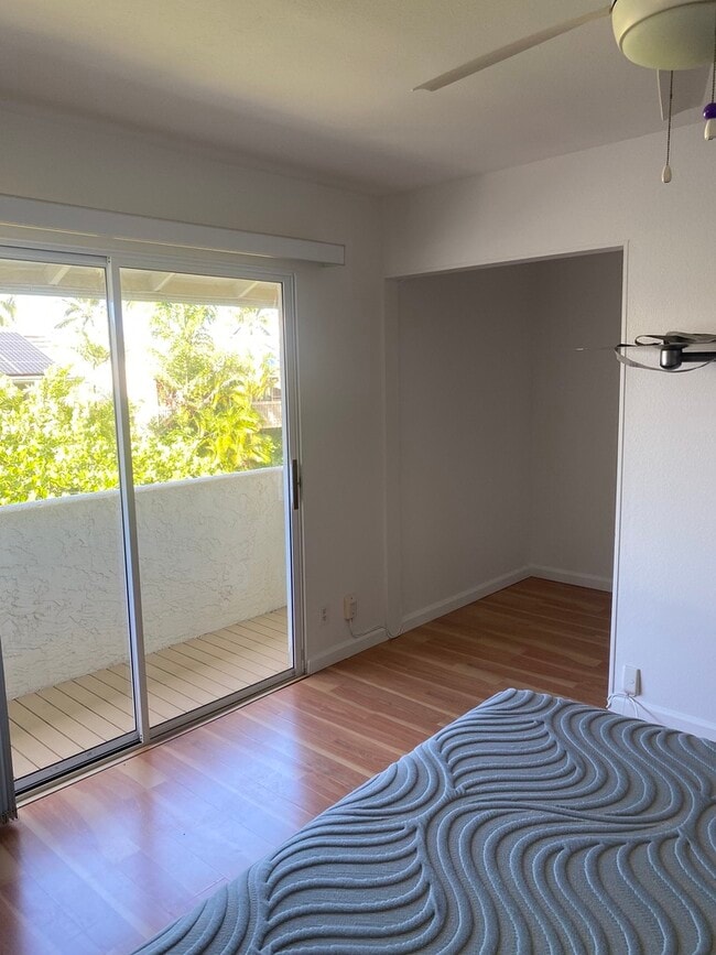 Building Photo - 147 Oko St