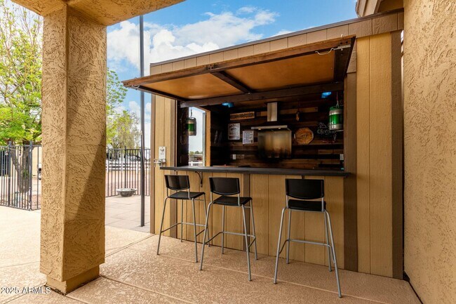 Building Photo - 9768 W Prospector Dr