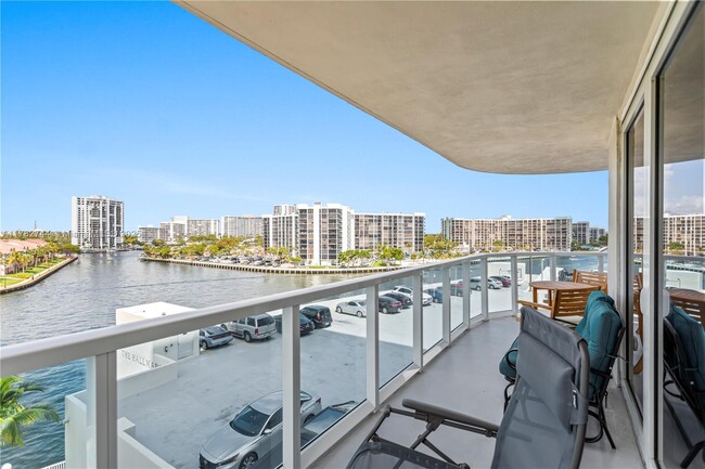 Building Photo - 3800 S Ocean Dr