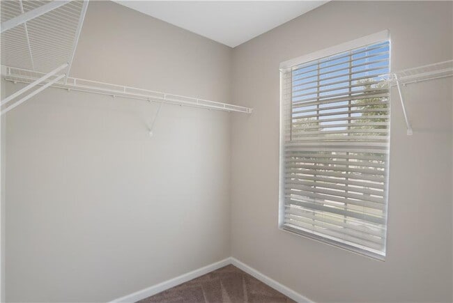 Building Photo - 153 Chastain Way