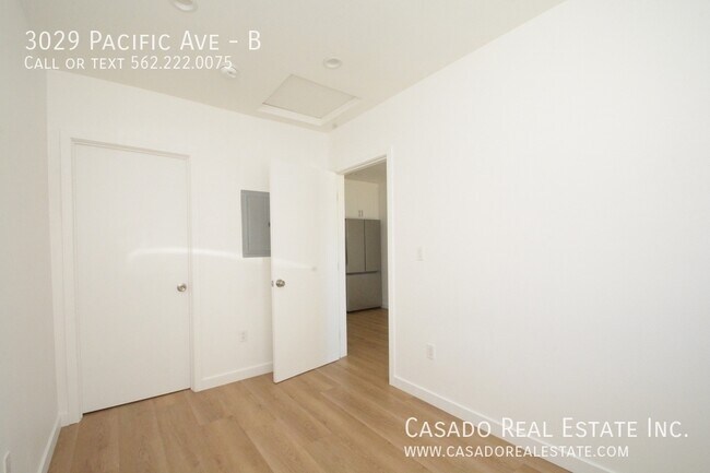Building Photo - 3029 Pacific Ave