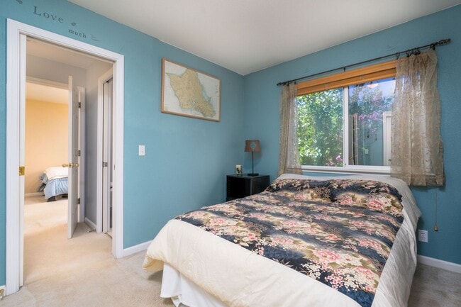 Building Photo - 2277 Halsey Cir
