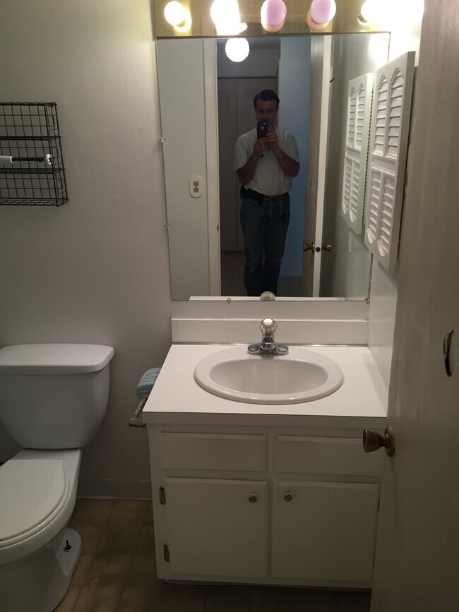 Bathroom - 150 Heather Ridge