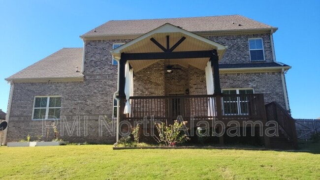 Building Photo - 130 Creekmound Dr