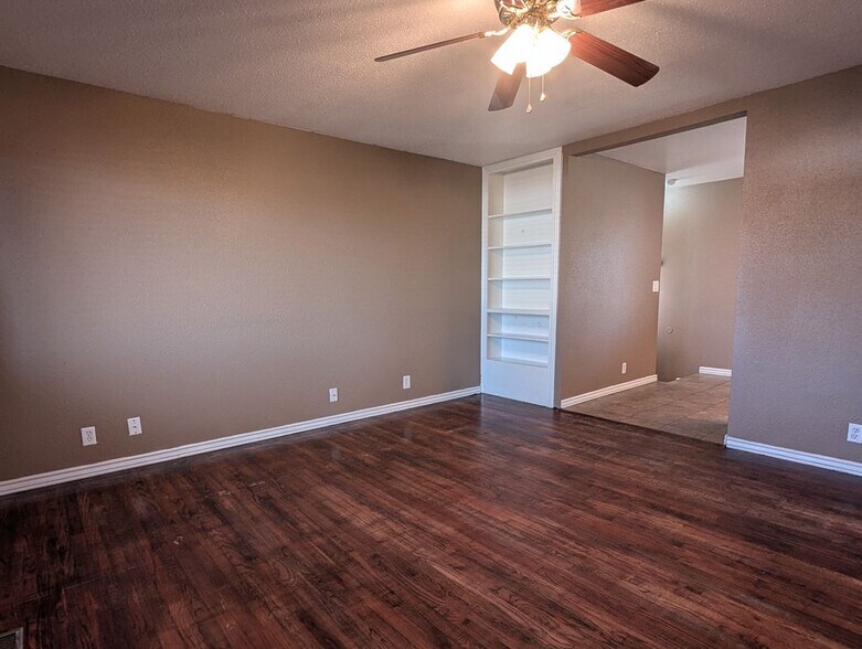 Building Photo - 317 W 930 N