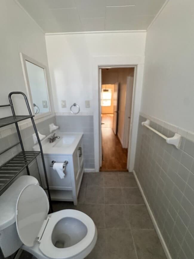 Building Photo - 2/1 in Downtown Kings Mountain, NC