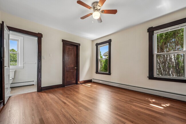 Building Photo - 21 Broughton Ave