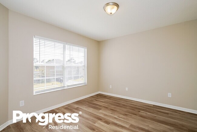 Building Photo - 33501 Terragona Dr