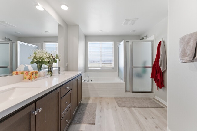 Building Photo - 31110 Bay Horse Way