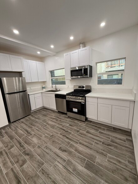 Primary Photo - 14545 Margate St