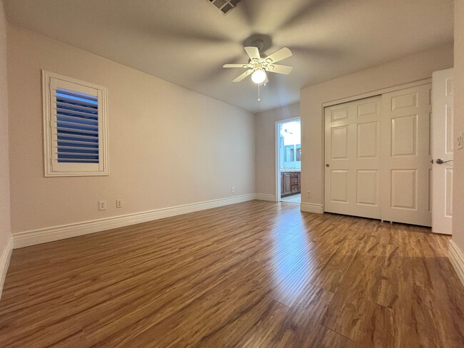 Building Photo - LUXURY LIVING • GOLF COURSE VIEW • GUARD-GATED COMMUNITY