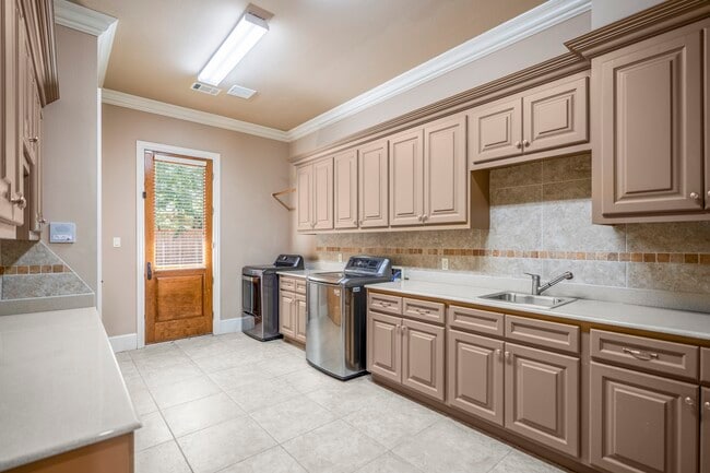 Building Photo - 11918 Waterford Estates Ct