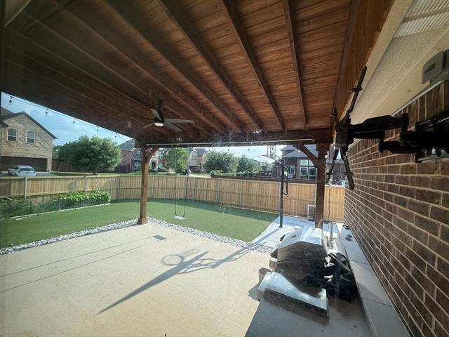 Building Photo - 5613 Alpenrose Ave