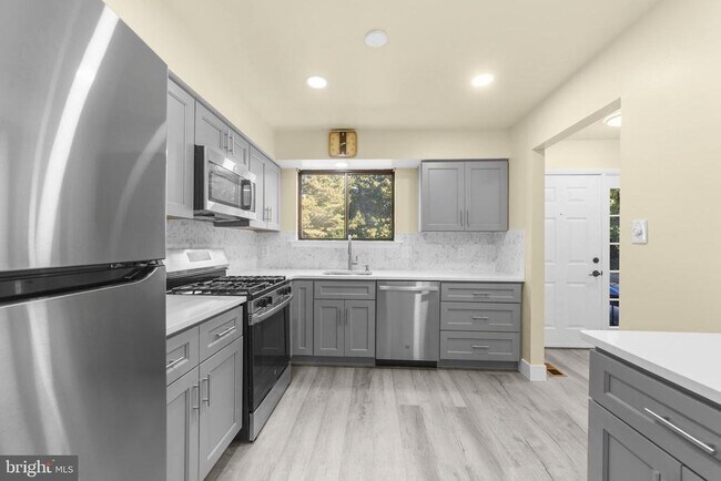 Building Photo - 47 Mara Ct