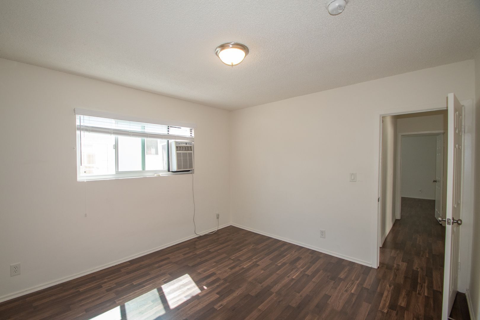 Building Photo - 11100 Camarillo St