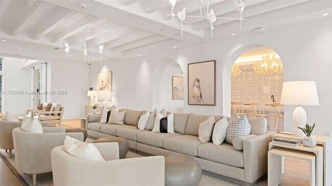 Building Photo - 1717 12th Ave S