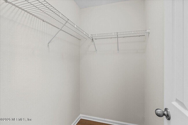 Building Photo - 8206 Halls Hammock Ct