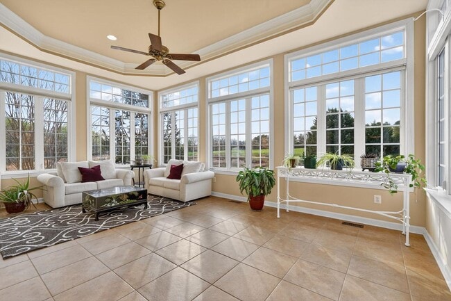 Building Photo - 401 Hilton Head Ct