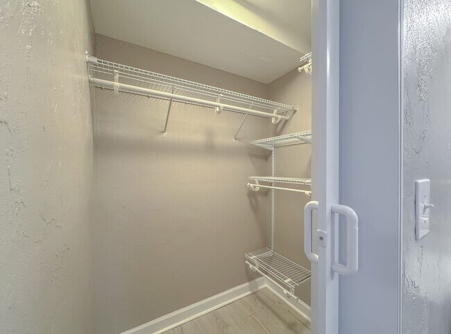 Building Photo - MODERN & Redone 1/1 w/ Tile Floors Throughout, Stainless Appliances, Granite Counters, Washer/Dry...