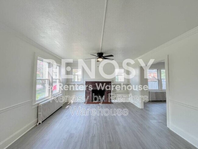 Building Photo - 1084 Norview Ave