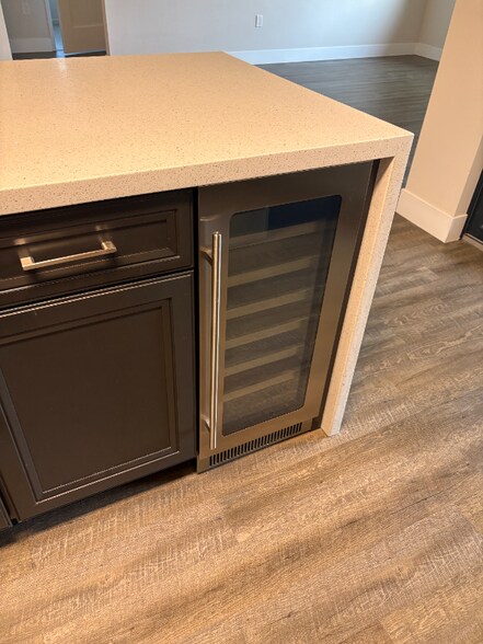 Building Photo - 820 B St