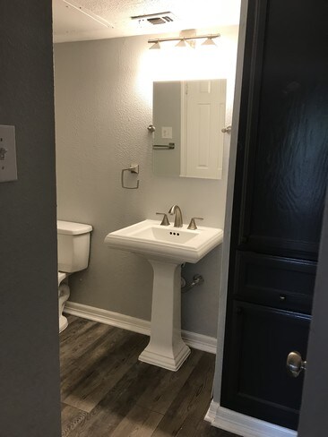 Building Photo - 4200 Watson St