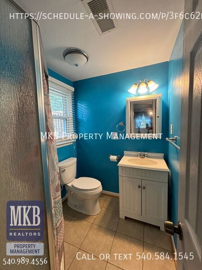 Building Photo - 3158 Galloway Dr