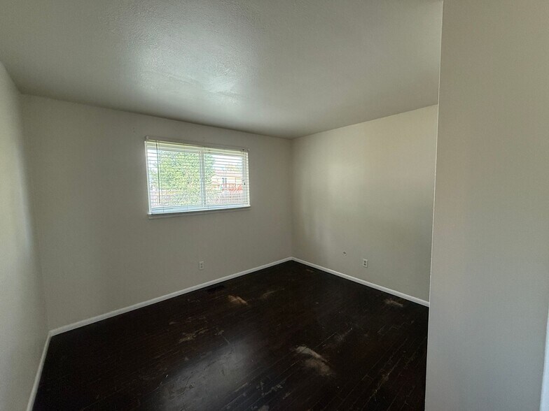 Building Photo - 1150 Mt Werner Cir