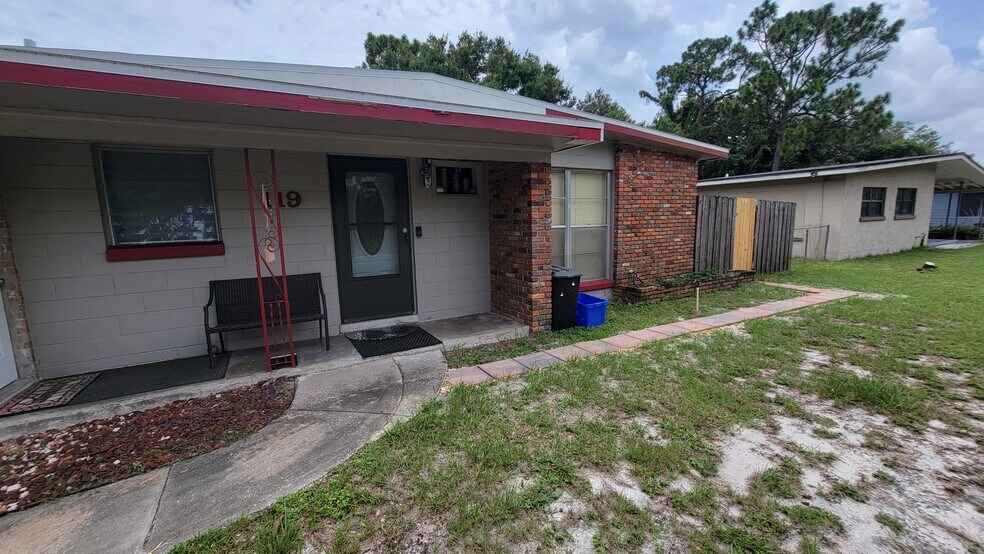 Building Photo - 119 Pinecrest Dr