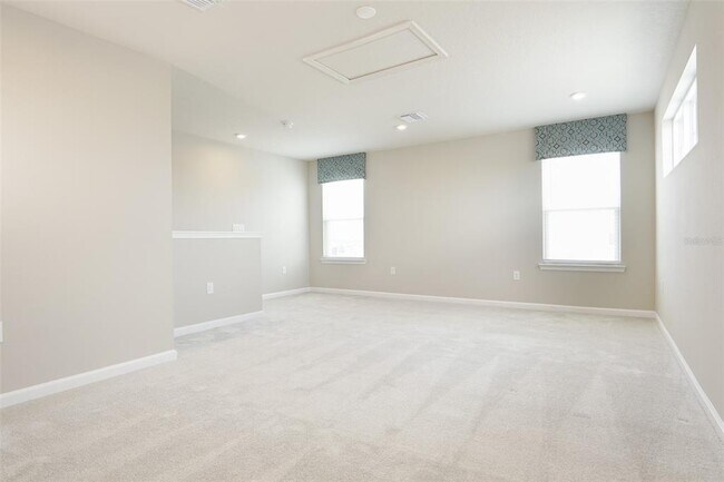 Building Photo - 1892 Basenji Dr