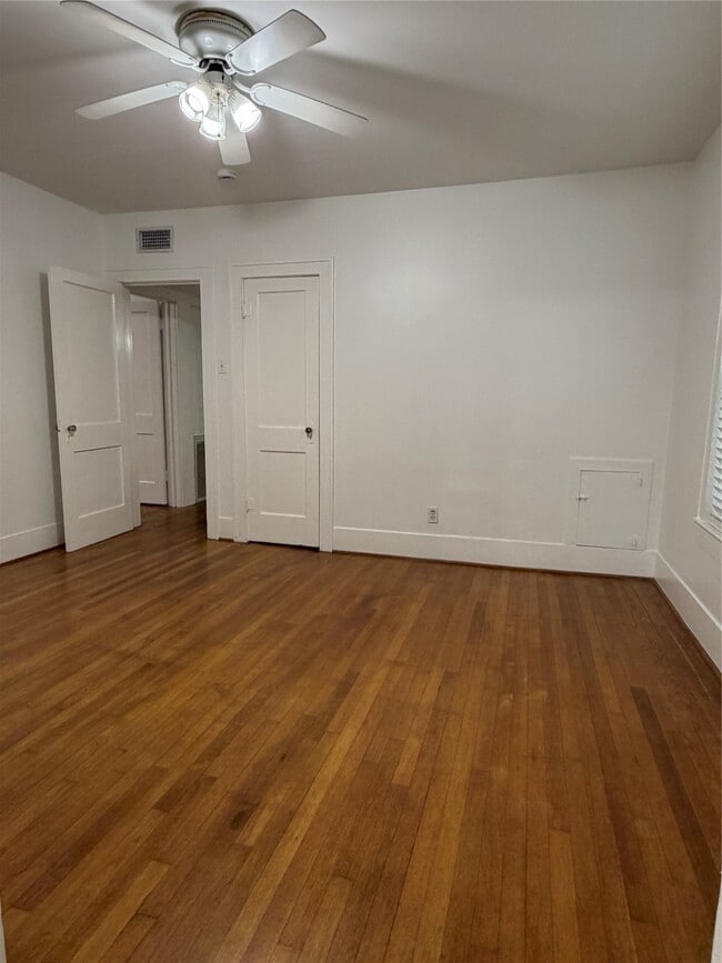 Building Photo - 1719 Dunlavy St