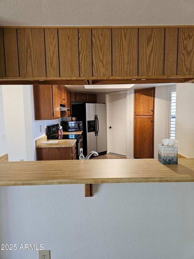 Building Photo - 4631 E Bohl St