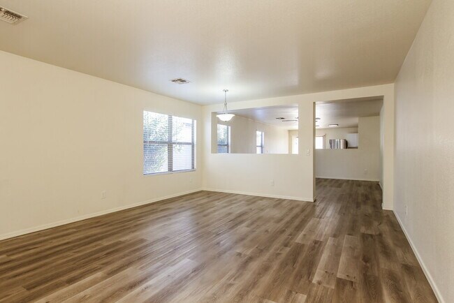 Building Photo - 11841 W Wethersfield Rd