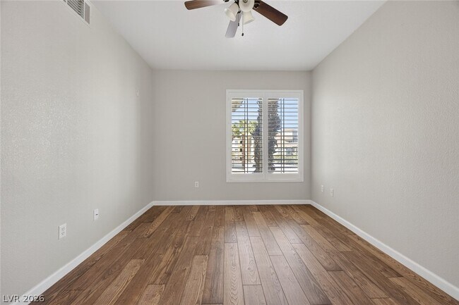 Building Photo - 7127 S Durango Dr